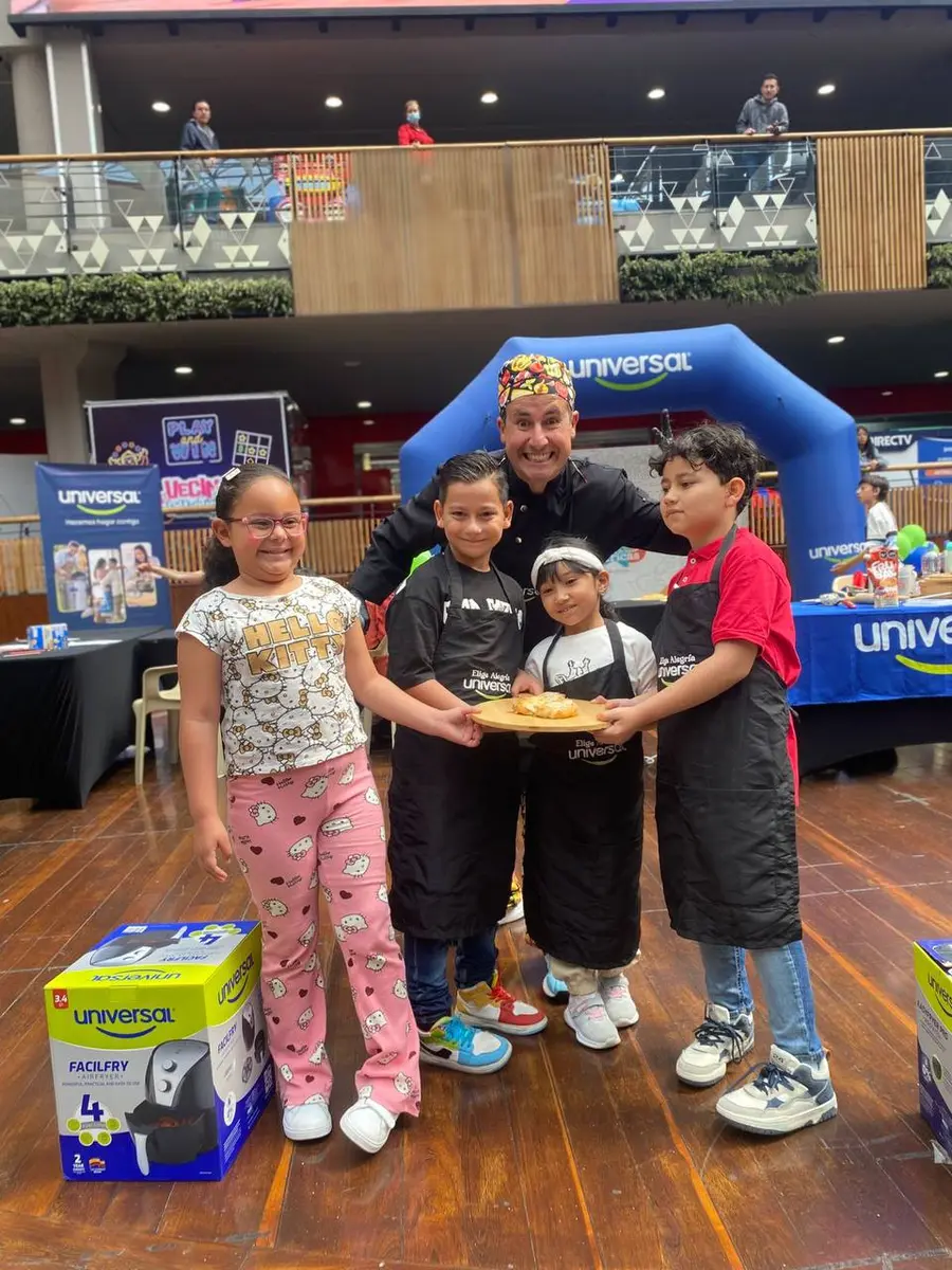 Equipo de Corte Limón participando en un evento